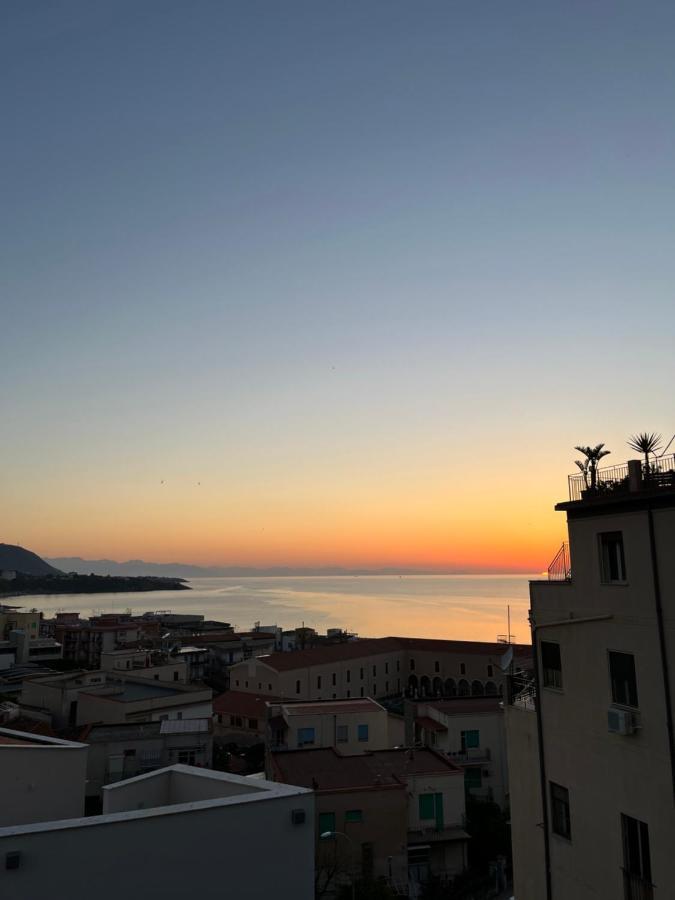Window On The Sunset Appartement Cefalù Buitenkant foto