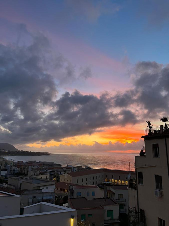 Window On The Sunset Appartement Cefalù Buitenkant foto